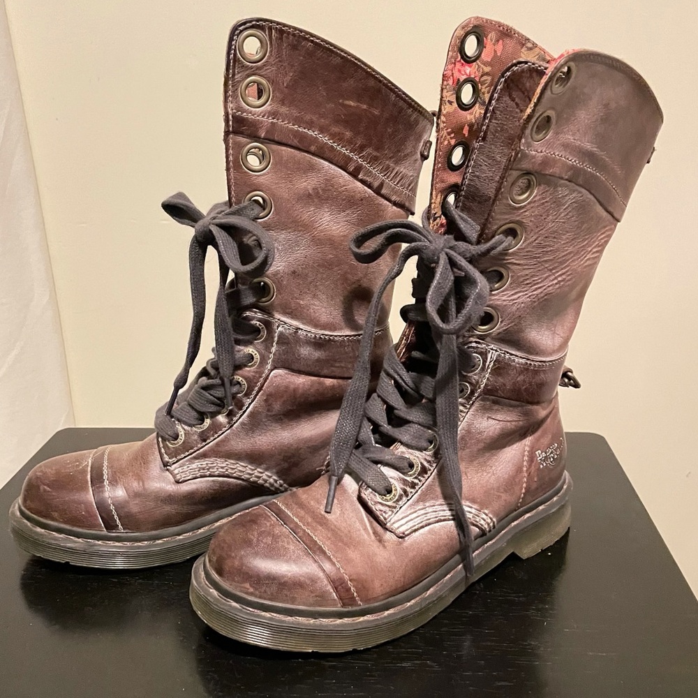 Dr Martens Triumph Boots